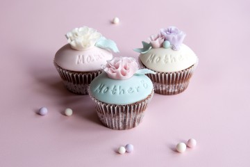 Photograph of Mother's Day Cupcakes baked by Jane.